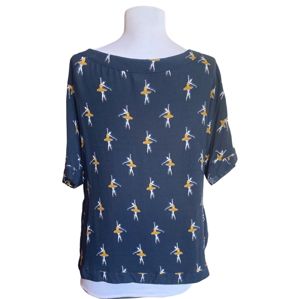 BALLERINA Print Blouse Top Size 6 Navy Blue Boxy Fit Balletcore Dancer Novelty - Picture 5 of 9